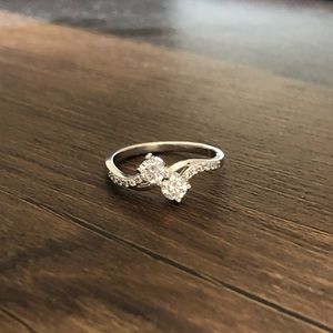 ✨3/$15✨ NEW Interlocking Love Ring